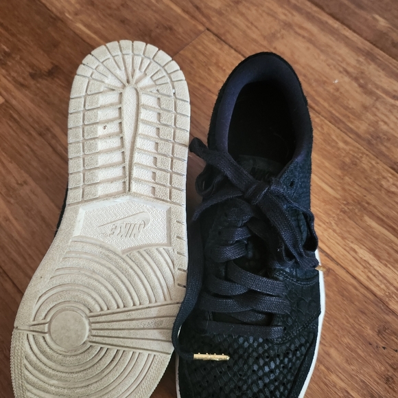 Nike Air Jordan's Low Blk Python Sneakers - Picture 6 of 10